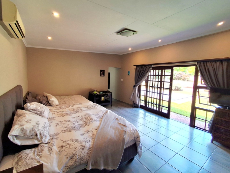 5 Bedroom Property for Sale in Sasolburg Ext 4 Free State